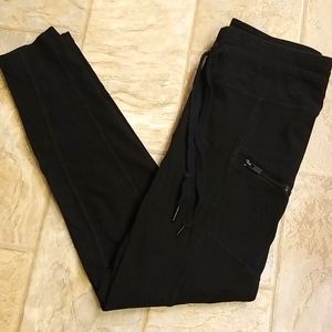 DKNY zippered leggings